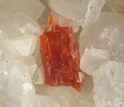 Лабунцовит-Mg