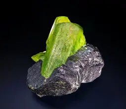 форстерит, минерал